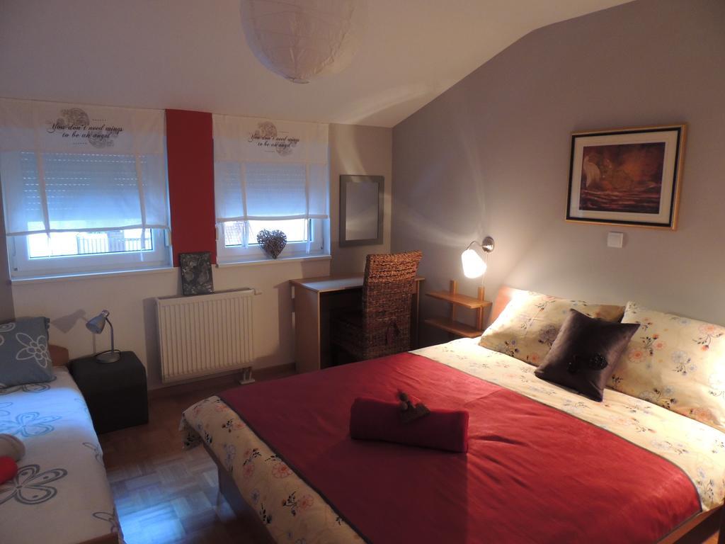 Apartment Alvarium Kobarid Zimmer foto